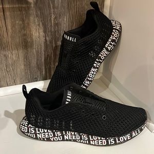 NOBULL All You Need is Love trainer